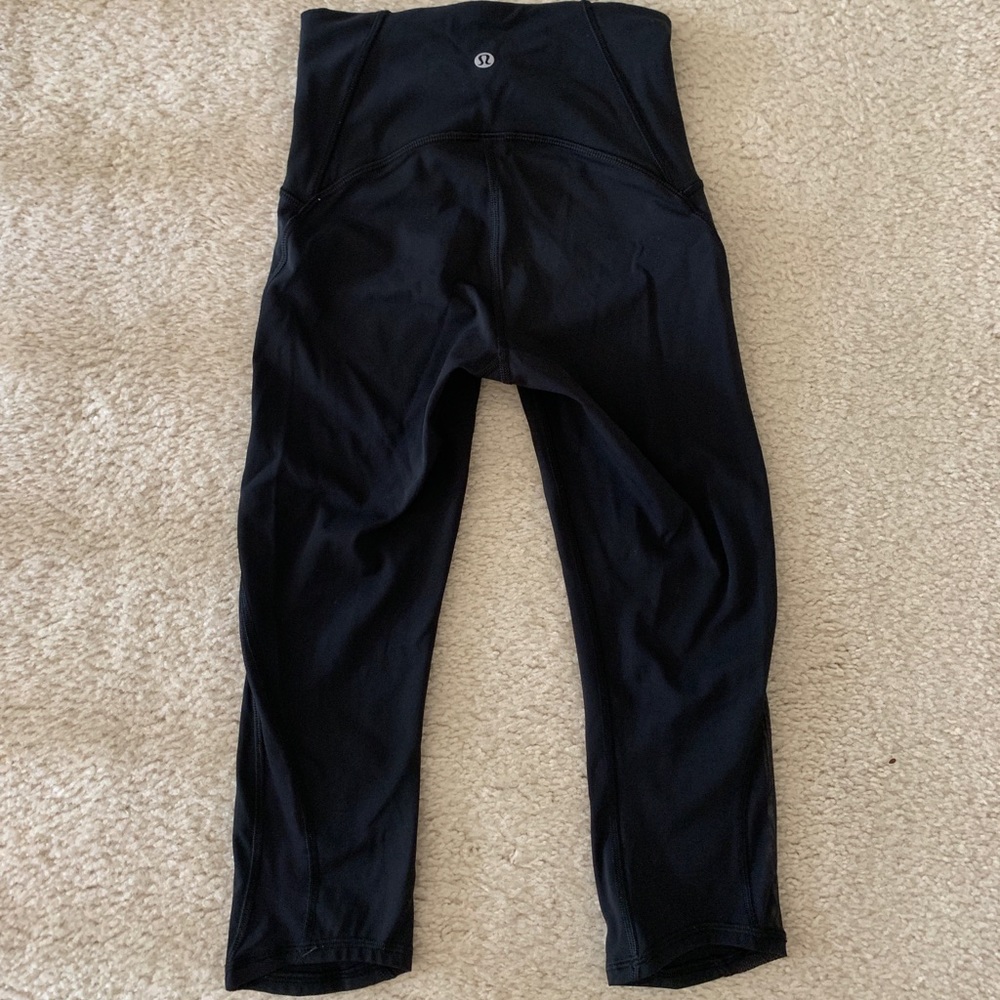 cropped lulu lemon leggings